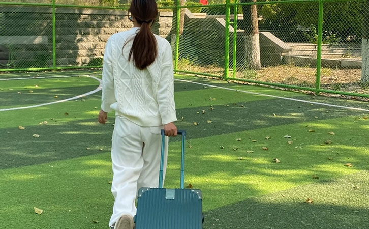 苏海梅的离家出走：寻回真爱的成长之旅